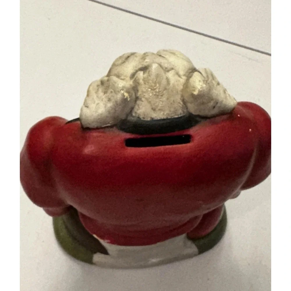 University Of Georgia Bulldog Ceramic Piggy Bank. Does not Have Bottom Stopper.